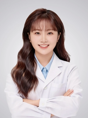 Dr. Claire Cheung
