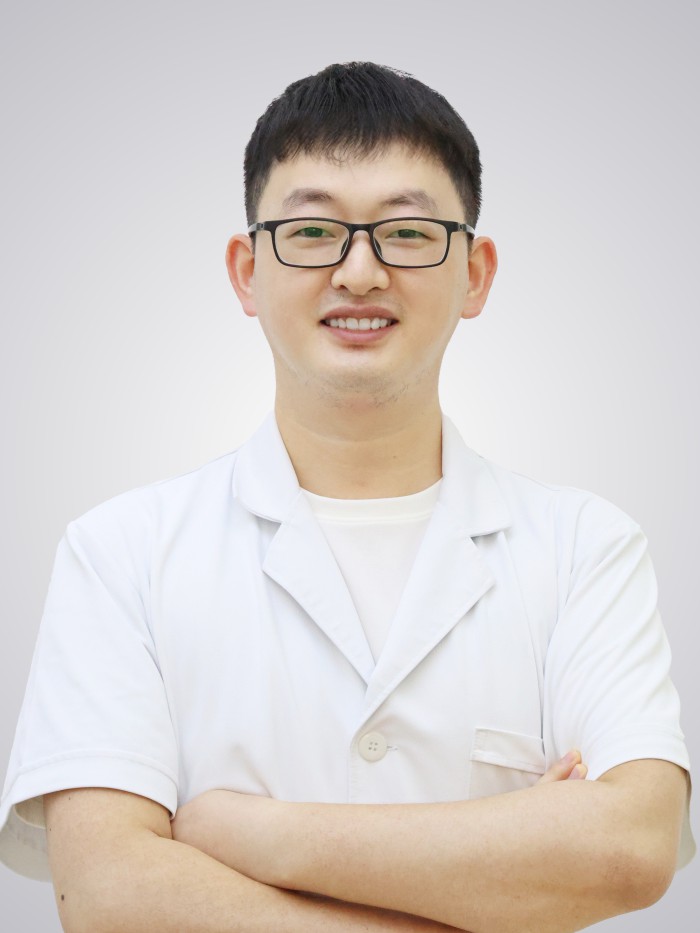 Dr. To Mung Yu Dr. To Mung Yu