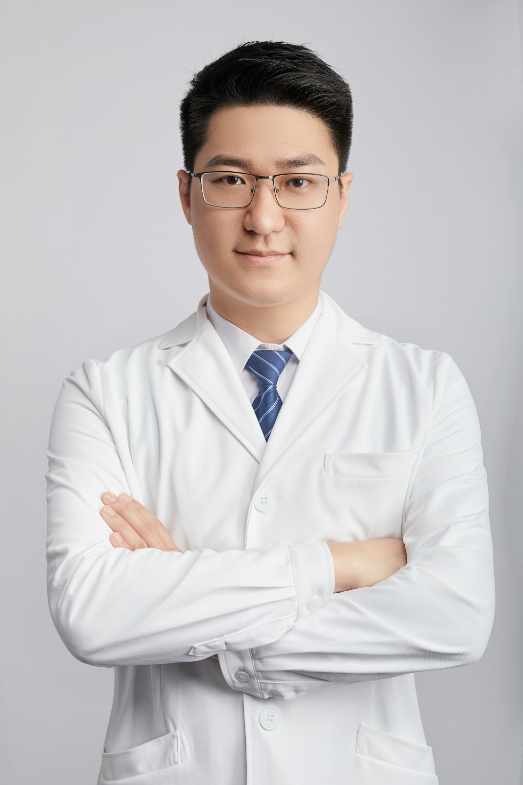 深圳箍牙名醫陳何熙主任：追求醫療本質，做暖心的牙醫